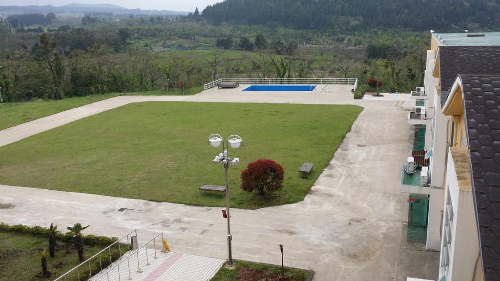 Geomunoreum Hostel Jeju Dış mekan fotoğraf
