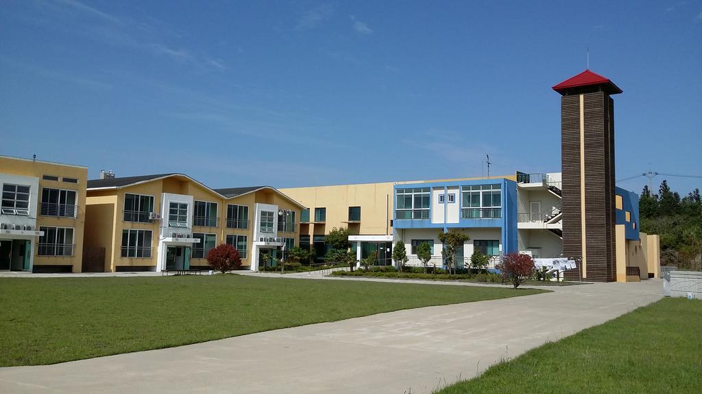 Geomunoreum Hostel Jeju Dış mekan fotoğraf