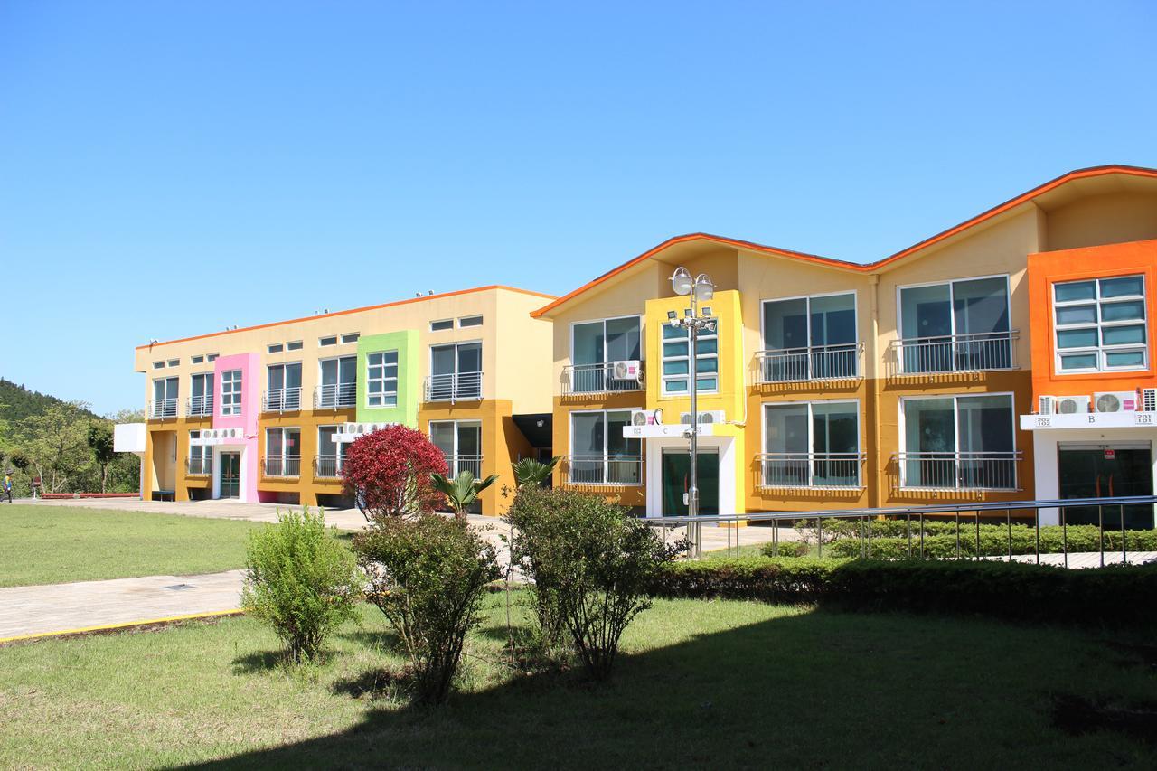 Geomunoreum Hostel Jeju Dış mekan fotoğraf